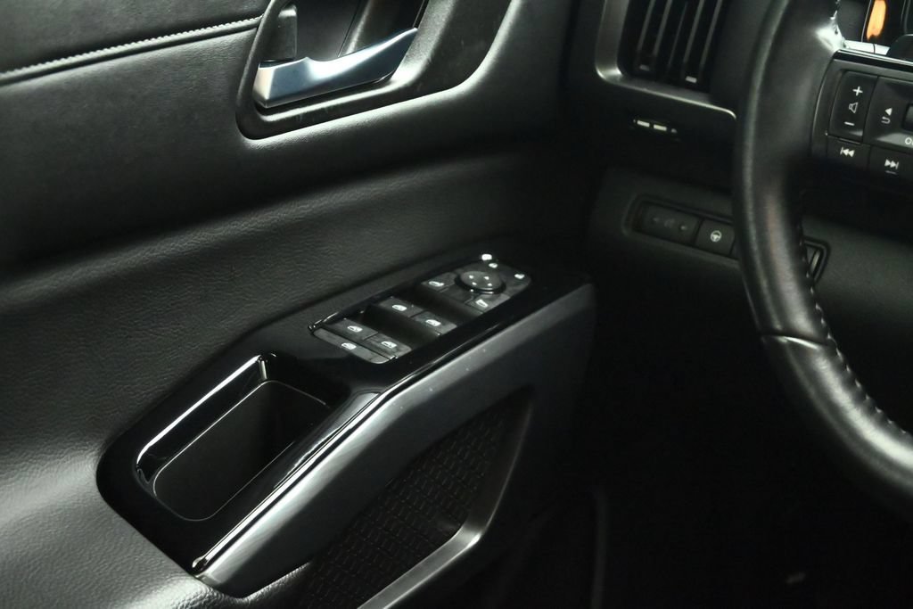 Used 2023 Nissan Pathfinder SL w/ SL Premium Package FWD image 40