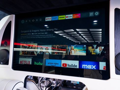 Used 2019 Mercedes-Benz Sprinter 170 image 40