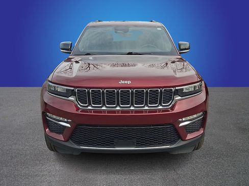 Used 2025 Jeep Grand Cherokee Limited AWD/4WD image 2