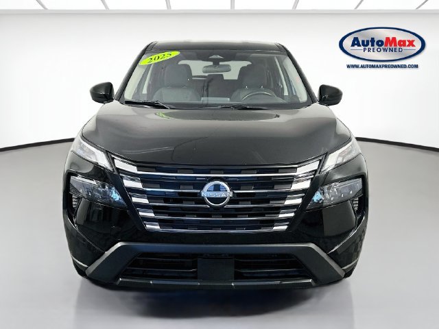 Used 2025 Nissan Rogue SV AWD/4WD image 6