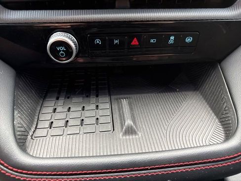 Used 2025 Ford Explorer ST image 43