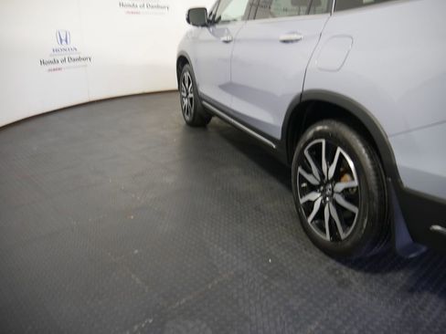 Used 2022 Honda Pilot Touring image 11
