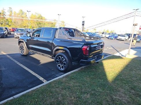 Used 2025 GMC Canyon AT4 w/ Nightfall Edition image 5