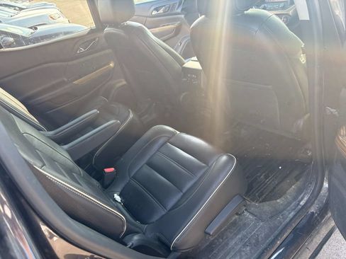 Used 2017 GMC Acadia Denali w/ Technology Package FWD image 7