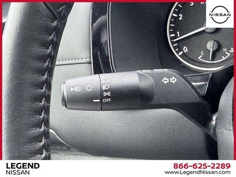 Used 2024 Nissan Pathfinder SL image 19