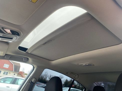 Used 2023 Subaru Legacy Premium image 9