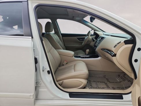 Used 2014 Nissan Altima 2.5 SL w/ Technology Package image 24