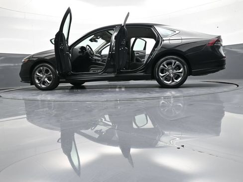 Certified 2023 Honda Accord EX image 49