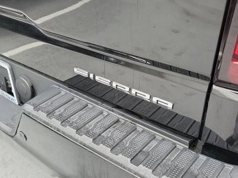 Used 2023 GMC Sierra 1500 Denali w/ Denali Reserve Package image 8