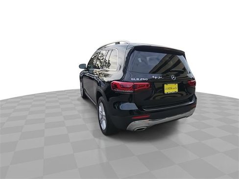 Used 2021 Mercedes-Benz GLB 250 image 7