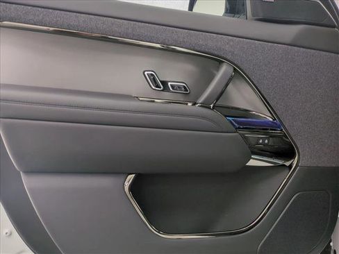 New 2026 Land Rover Range Rover Sport Dynamic SE AWD/4WD image 18