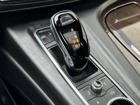 Certified 2023 Cadillac Escalade ESV Sport Platinum w/ Heavy-Duty Trailer Package AWD/4WD image 31