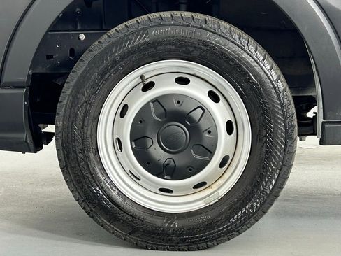 Used 2024 Ford Transit 250 148 Medium Roof image 32