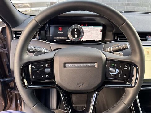 Used 2024 Land Rover Range Rover Evoque S image 24