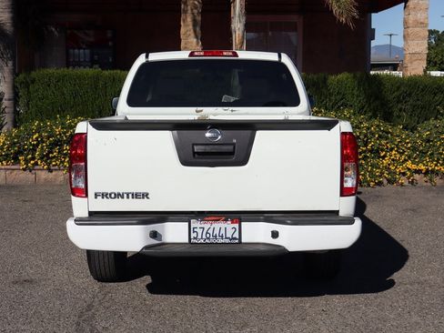 Used 2018 Nissan Frontier S image 7
