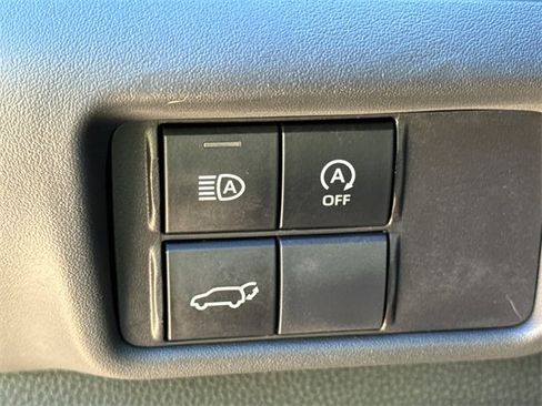 Used 2023 Toyota Highlander XSE image 23