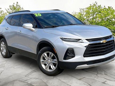 Used 2020 Chevrolet Blazer LT FWD image 3