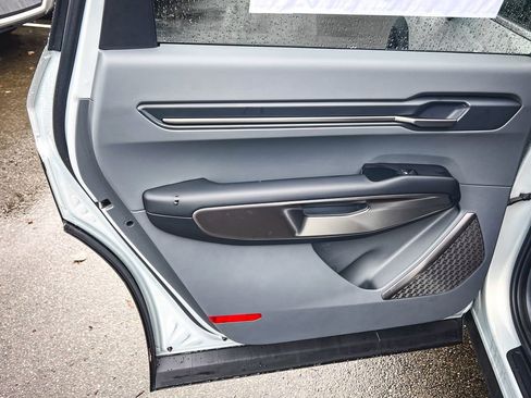 New 2026 Kia EV9 Light image 13