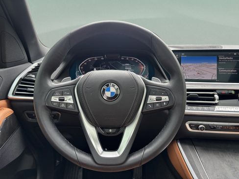 Used 2022 BMW X5 xDrive40i w/ Executive Package image 8