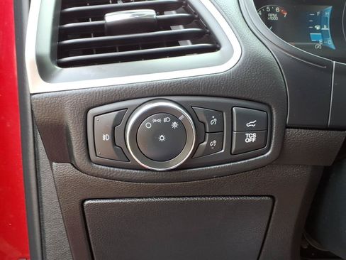 Used 2022 Ford Edge SEL w/ Convenience Package AWD/4WD image 21