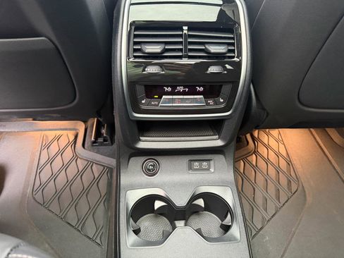 Used 2023 BMW X7 xDrive40i w/ Executive Package image 22