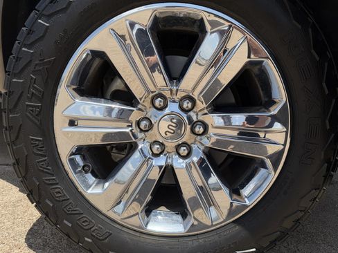 Used 2017 Ford F150 King Ranch w/ Equipment Group 601A Luxury AWD/4WD image 10