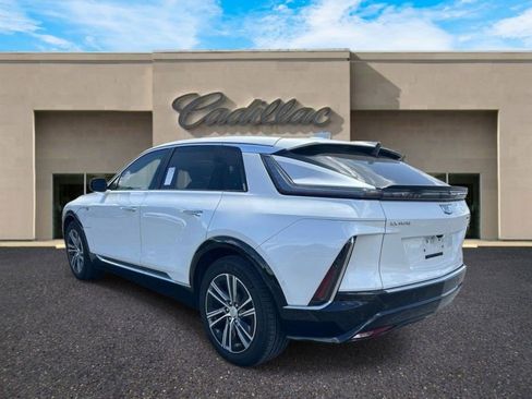 Certified 2024 Cadillac Lyriq Luxury image 12