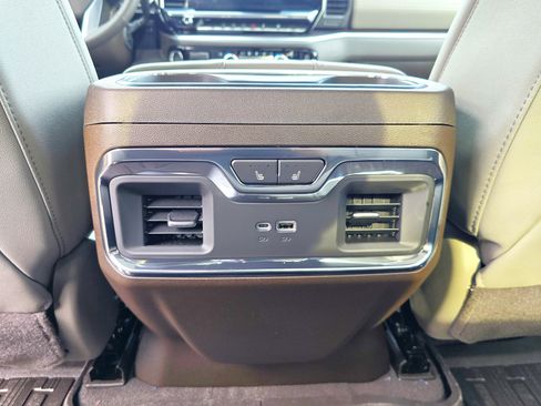 New 2026 GMC Sierra 2500 SLT w/ SLT Convenience Package image 27