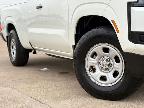 Certified 2025 Nissan Frontier S RWD image 10