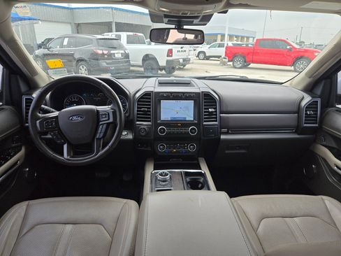 Used 2021 Ford Expedition Max Limited RWD image 16