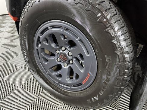 Used 2025 Nissan Frontier Pro-X w/ Pro Convenience Package RWD image 10