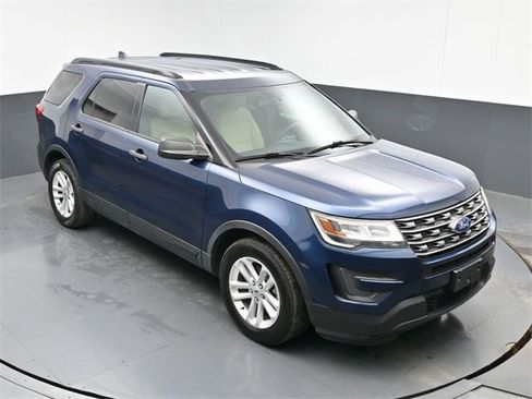 Used 2017 Ford Explorer Base image 13