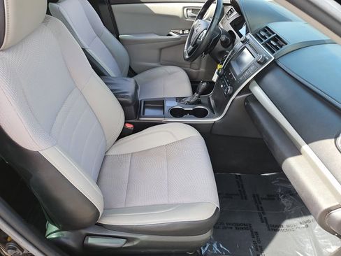 Used 2017 Toyota Camry SE FWD image 24