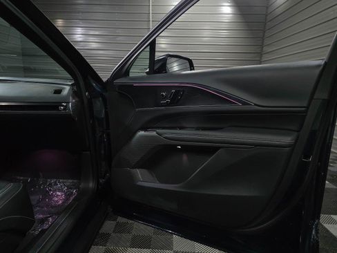 Used 2024 Cadillac Lyriq Sport image 35