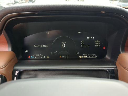 Used 2021 Lincoln Nautilus Reserve w/ Equipment Group 201A image 14