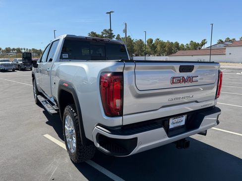 Used 2020 GMC Sierra 2500 Denali w/ Denali Ultimate Package AWD/4WD image 5