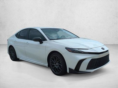 Used 2025 Toyota Camry SE w/ Multimedia Upgrade Package FWD image 4