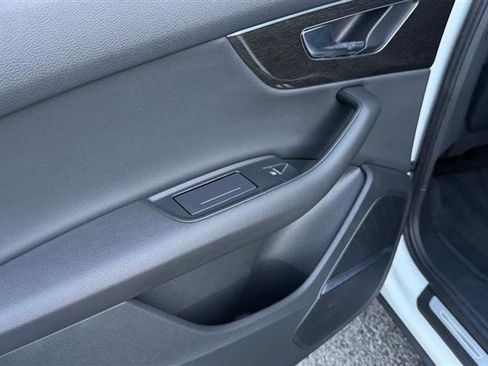 Used 2022 Audi Q7 3.0T Premium Plus image 17