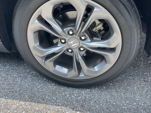 Used 2023 Honda Accord EX image 12