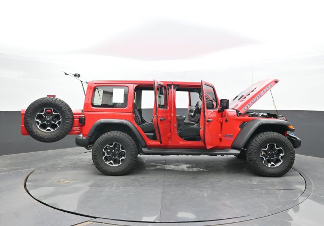 Used 2022 Jeep Wrangler Unlimited Rubicon 4xe w/ Cold Weather Group AWD/4WD image 63