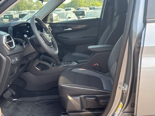 Used 2026 Chevrolet TrailBlazer LT AWD/4WD image 13