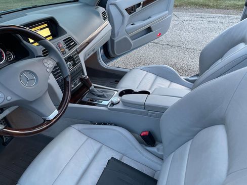 Used 2011 Mercedes-Benz E 350 Cabriolet image 95
