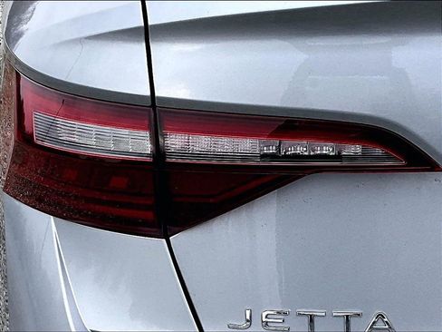 Used 2024 Volkswagen Jetta S image 26