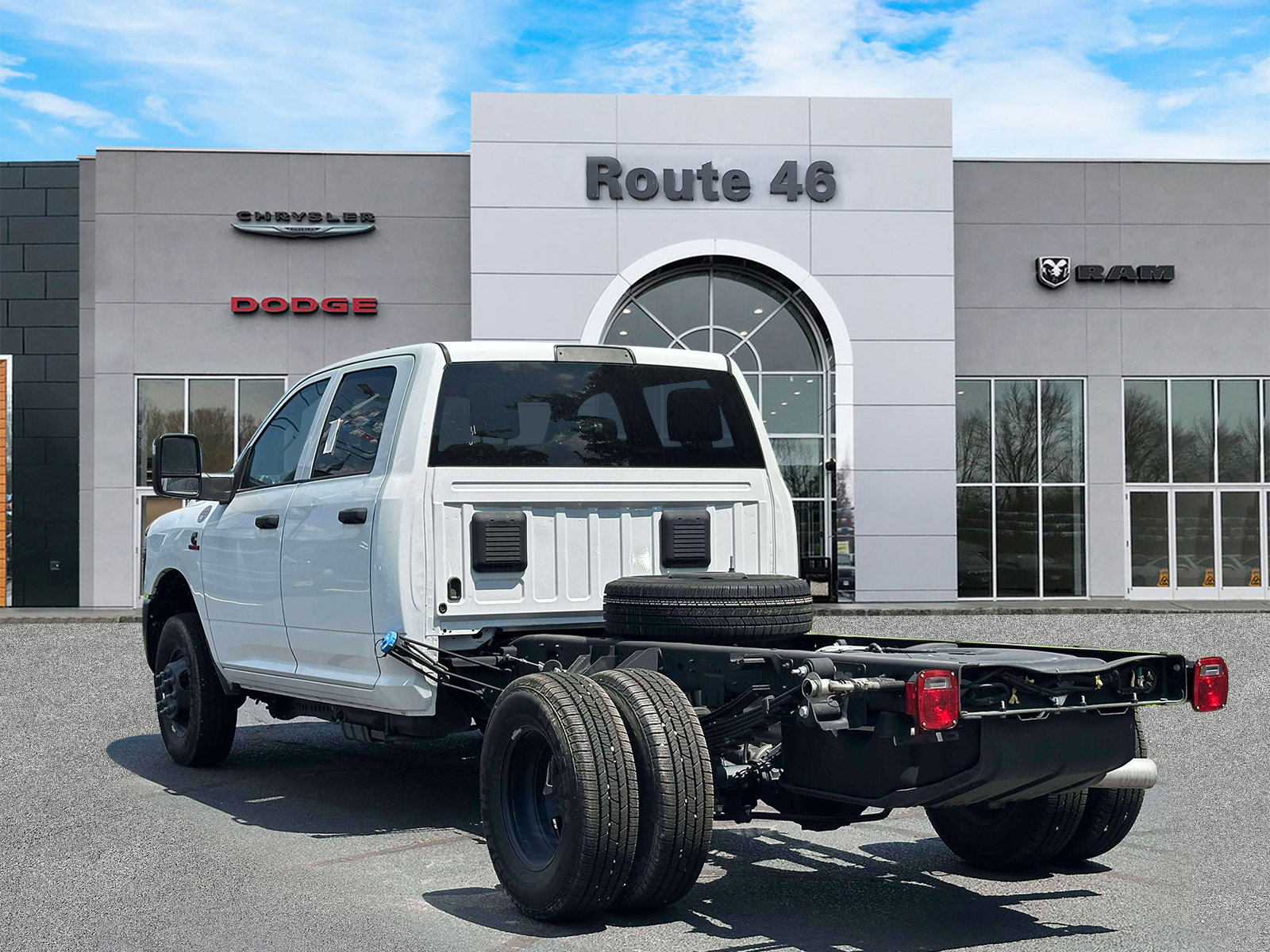 Used 2025 RAM 3500 Tradesman AWD/4WD image 4