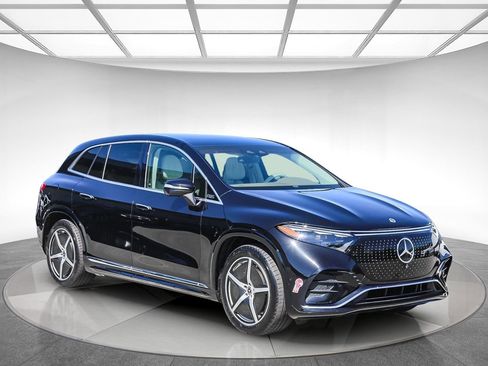 Certified 2023 Mercedes-Benz EQS 580 4MATIC SUV image 5