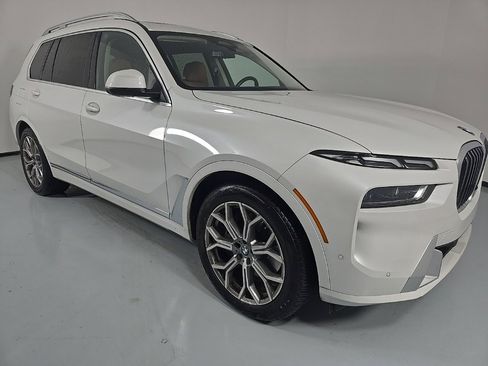 Certified 2023 BMW X7 xDrive40i w/ Executive Package image 7