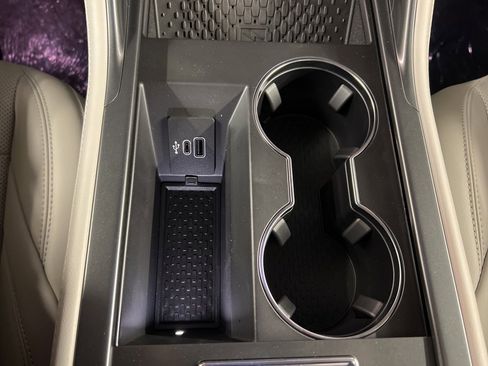 Used 2026 Lincoln Nautilus Premier w/ Equipment Group 102A image 18