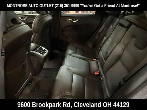 New 2026 Volvo XC60 B5 Ultra w/ Protection Package Premier AWD/4WD image 13