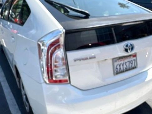 Used 2012 Toyota Prius Four w/ Deluxe Solar Roof Pkg FWD image 3