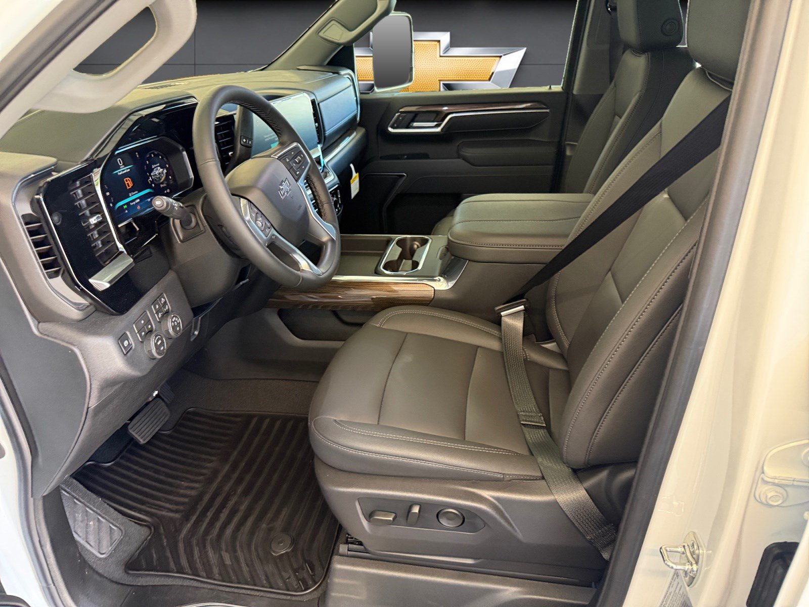 New 2026 Chevrolet Silverado 2500 LT w/ Trail Boss Package AWD/4WD image 11